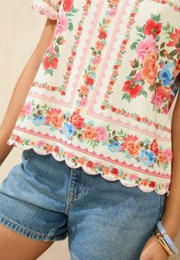Lipsy REGULAR FIT - PRINTED  - Marškinėliai su spaudiniu - white