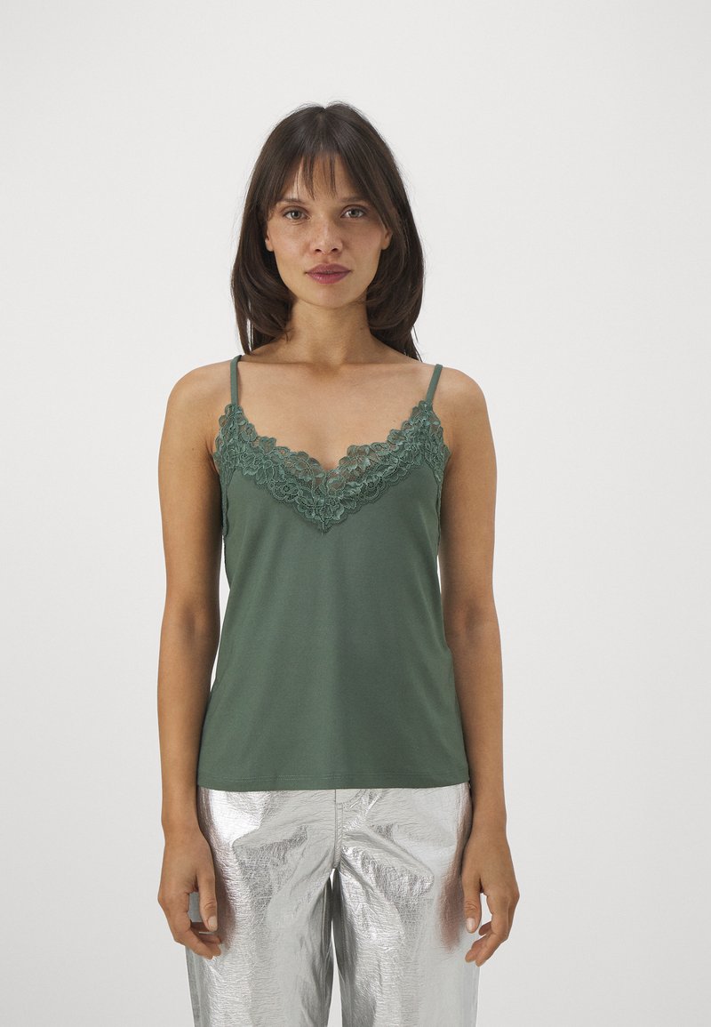 Vero Moda Petite - VMMILLA SINGLET - Top - laurel wreath, Vergroten