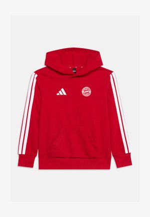 Sweat à capuche rouge avec logo Adidas blanc, emblème du FC Bayern Munich sur la poitrine et bandes blanches le long des manches.