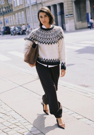b.young, BYDANTA BALLON - Pantalon classique - java