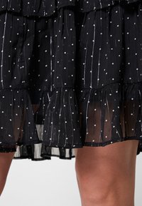 JDY A-linjainen hame - black