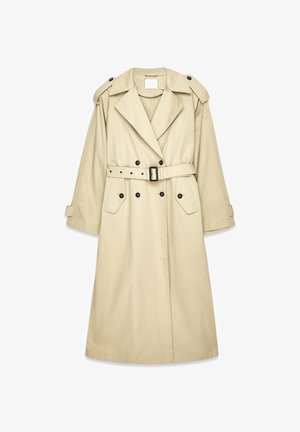 Beige Trenchcoat mit doppelter Knopfleiste, Schulterklappen, tailliertem Gürtel und vier Fronttaschen. Glatte Textur und knielang.