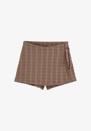 Brūnas teksturētas apvilkuma šortas ar ribotu rakstu, kas piedāvā sānu sasiešanas detaļu. Viegls audums un brīva piegriezuma.