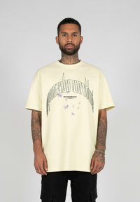 MJ Gonzales METAMORPHOSE - Camiseta estampada - softyellow