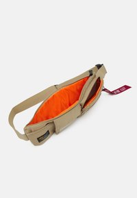 Alpha Industries CREW UTILITY BAG UNISEX - Bolsa de cintura - sand