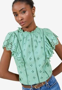 REGULAR FIT - BRODERIE RUFFLE - Bluză - green