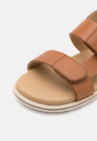 Friboo LEATHER - Sandaalid - cognac