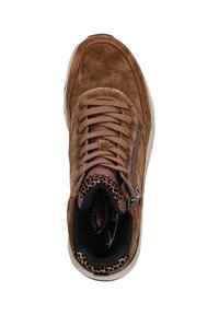 Brown suede sneaker with laces, zip closure, leopard print lining, and rubber sole. Features rounded toe and padded collar for comfort.