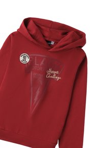 Felpa rossa con cappuccio regolabile, polsini e orlo a costine. Presenta una toppa circolare con la scritta "SHOWDOWN 91 BOSTON" e grafiche stampate.