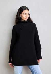 Marc O'Polo LONGSLEEVE STAND UP COLLAR - Strikkegenser - black