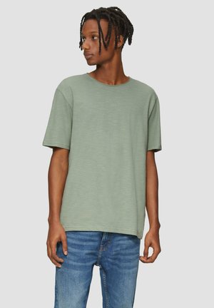 MIT ROLLKANTE UND FLAMMGARNSTRUKTUR - T-shirt basic - salbeigrün