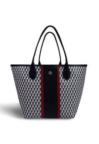 Tote bag realizzata in tessuto a motivo grigio e nero, con una striscia centrale nera con accenti rossi e manici neri.