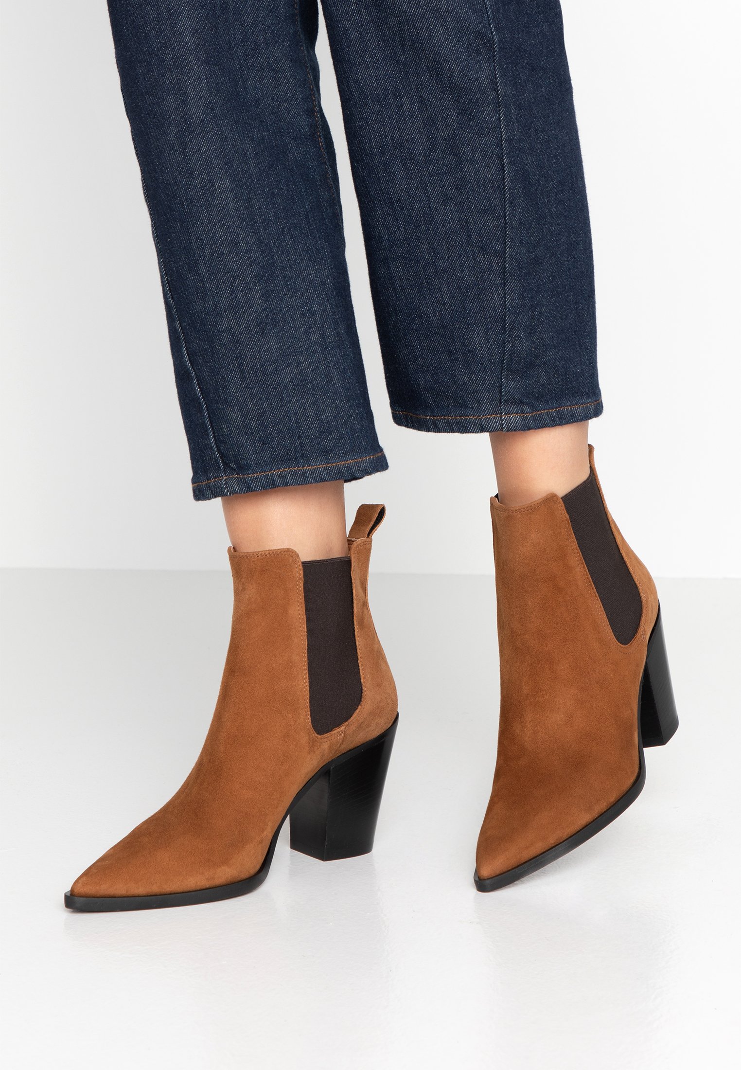 Bianca Di Ankelboots - rodeo Bianca Di Ankelboots - rodeo
