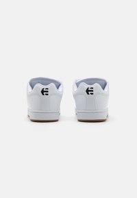 Etnies CALLICUT UNISEX - Sapatilhas de skate - white/black
