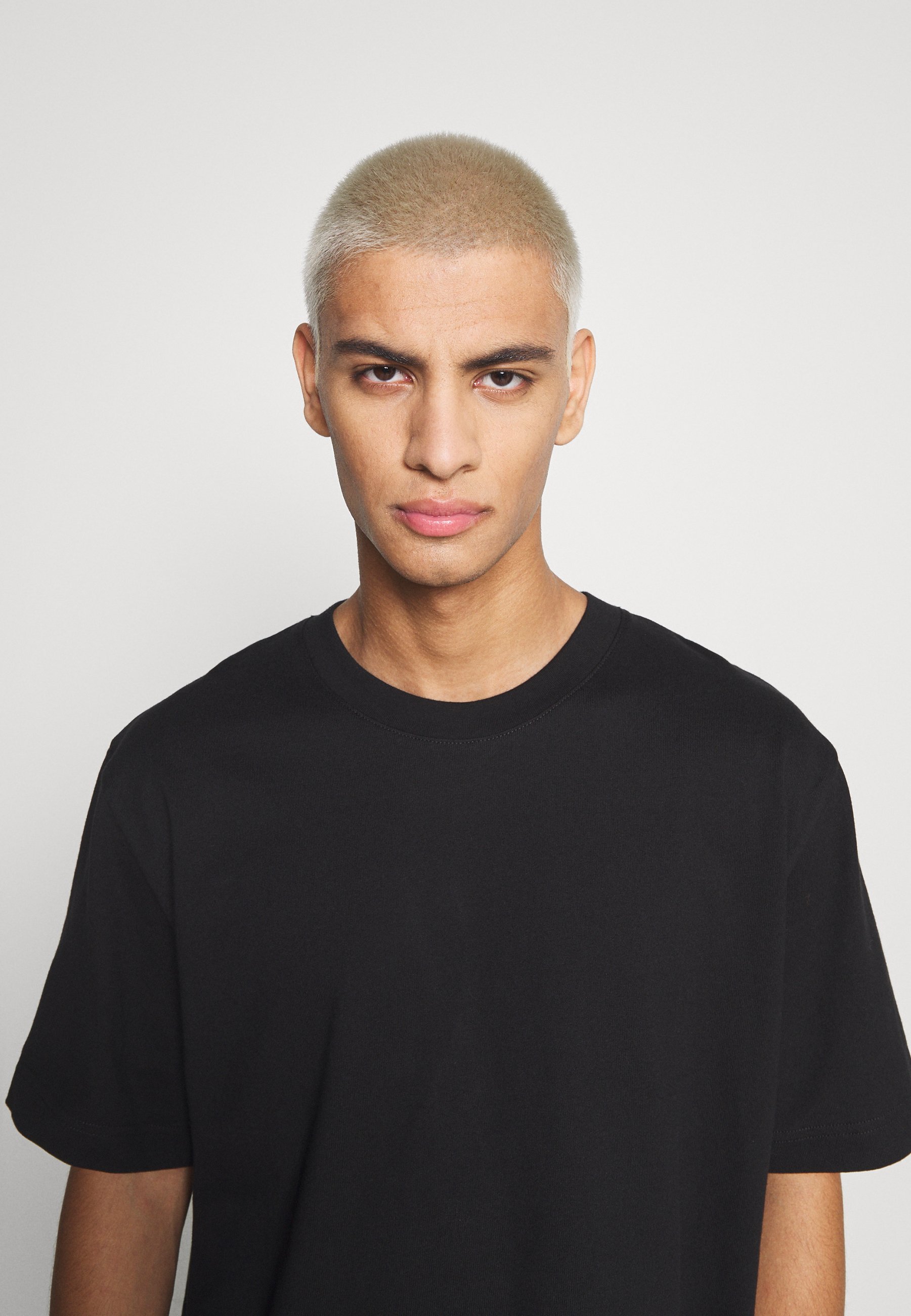Men Basic T-shirt Men Basic T-shirt