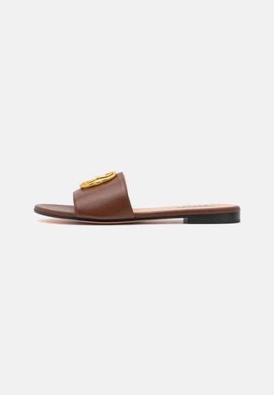 Bally GHIS - Sandalias planas - cognac