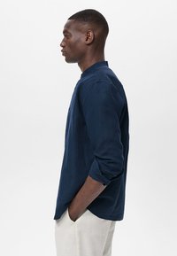Thumbnail Image 4