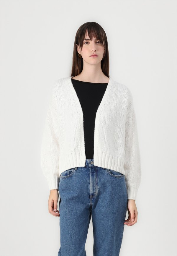 NON CLOSURE LOFTY CARDI  - Cardigan - cloud dancer