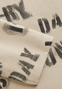 Minymo ALL OVER PRINT - Longsleeve - oxford tan