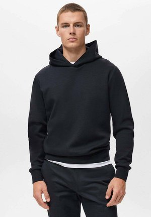 Zwarte hoodie gemaakt van gladde stof, met een trekkoordkap, ribbelige manchetten en tailleband, met een minimalistisch ontwerp.