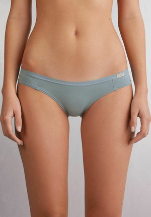 CUT - Slip - blue
