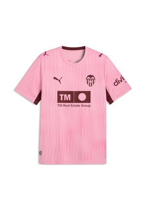 Pinkes Fußballtrikot mit kurzen Ärmeln, dunkelroten Puma-Logos, Valencia CF Wappen und TM Real Estate Group Sponsor auf der Vorderseite.
