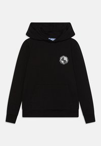 Sweat à capuche noir avec poche avant et petit graphique blanc représentant un globe avec du texte sur le haut de la poitrine à gauche.