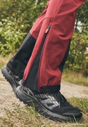 WANDER GORE TEX W - Outdoorschoenen - black/plum kitten/gull