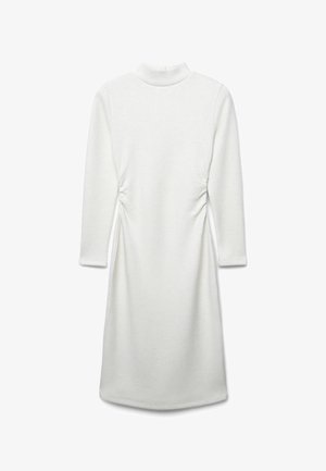 Weißes langärmliges Kleid mit hohem Kragen, seitlichen Raffungselementen, glatter Textur und geradem Schnitt, das direkt über dem Knie endet.