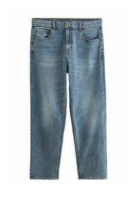 Jeans de denim de corte relajado en azul claro, con cinco bolsillos, trabillas para el cinturón y cierre de botón metálico. Textura suave con secciones desgastadas.