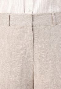 Thumbnail Image 7