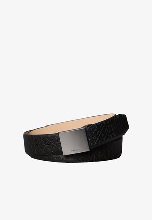 Calvin Klein, - Pas