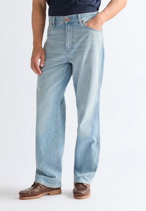 Wrangler Brīva piegriezuma džinsi - dove wing