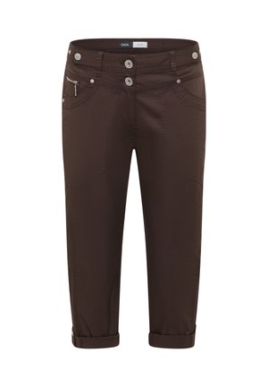 Pantalones cortos marrones con cintura de doble botón, bolsillos frontales incluyendo uno pequeño con cremallera, y puños remangados.