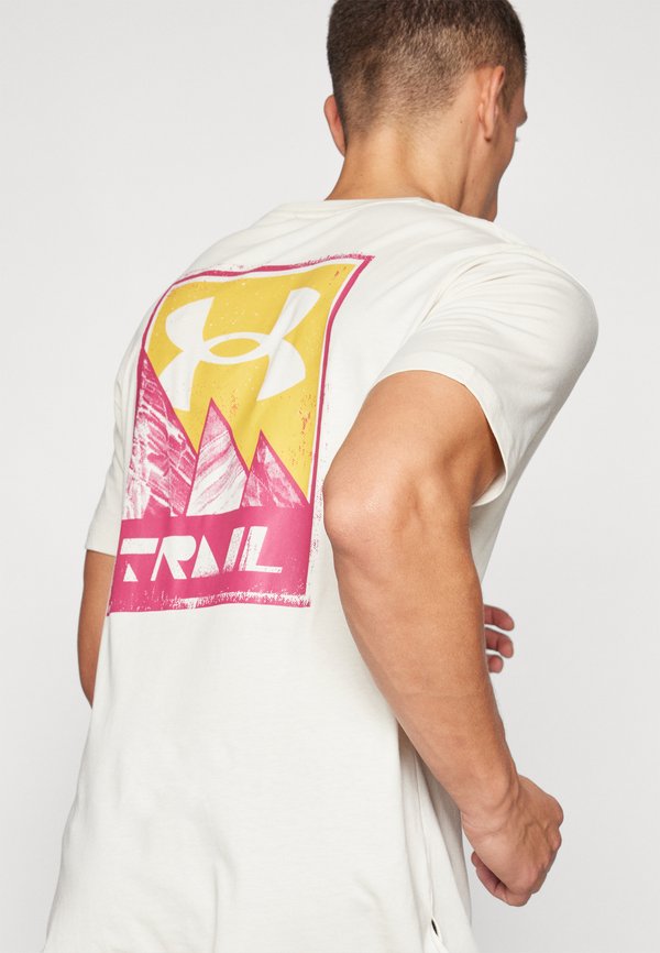 TRAIL RUN GRAPHIC TEE - Sports T-shirt - stone3