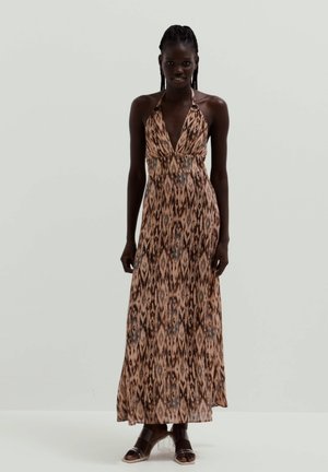 WITH RING DETAILS - Day dress - light pink