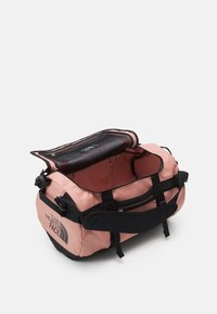 The North Face BASE CAMP DUFFEL - XS - Saco de viagem - rose dawn/black