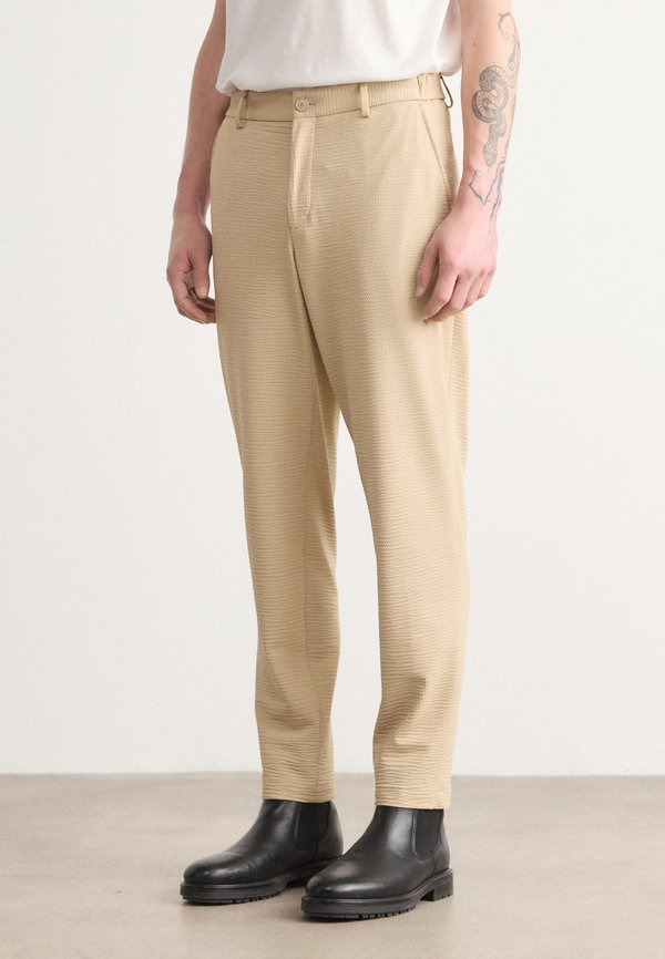 PERIN - Chinos - light beige