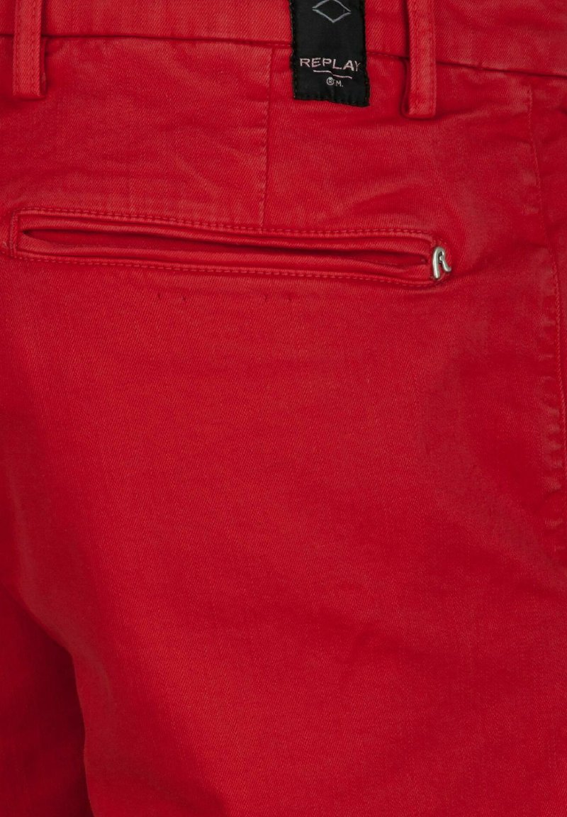 Herren Skinny Fit | Replay 10.5 OZ BULL HYPERFLEX Jeans Shorts vintage red/rot - YS16189 Herren Skinny Fit | Replay 10.5 OZ BULL HYPERFLEX Jeans Shorts vintage red/rot - YS16189