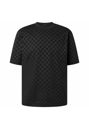 Camiseta negra de manga corta con un sutil patrón circular repetitivo y escote redondo.