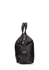 Borsa in pelle nera con superficie testurizzata, forma arrotondata, chiusura con zip superiore e due manici curvi. Presenta un accento in metallo dorato.