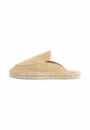 BELEN - Natikače - beige suede