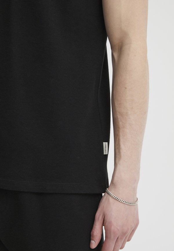 PROTTO - Basic T-shirt4