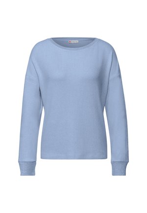 Světle modrý svetr s dlouhými rukávy, kulatým výstřihem, žebrovanými manžetami a jemnou texturou. Má volný střih a minimální designové prvky.