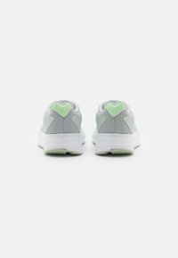 adidas Performance DURAMO SL W - Tenisice za cestovno trčanje - silver/zero metallic/semi green spark