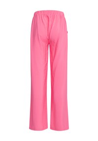 Rosa Hosen mit einem entspannten, geraden Schnitt, einem dehnbaren Bund und leichtem, strukturiertem Stoff. Keine sichtbaren Taschen oder Akzente.