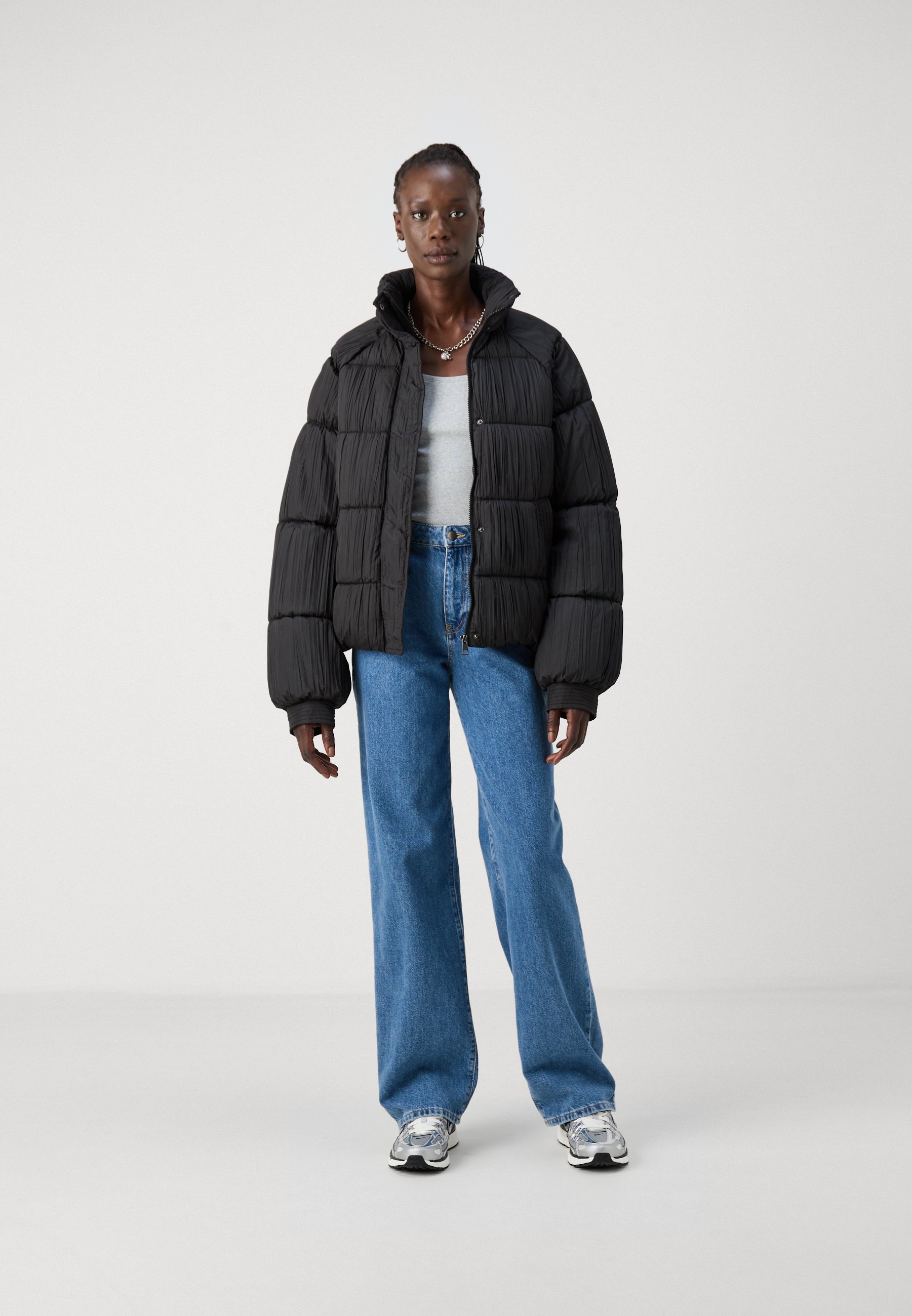 Vero Moda Tall VMSIRI SHORT JACKET - Winter jacket - black