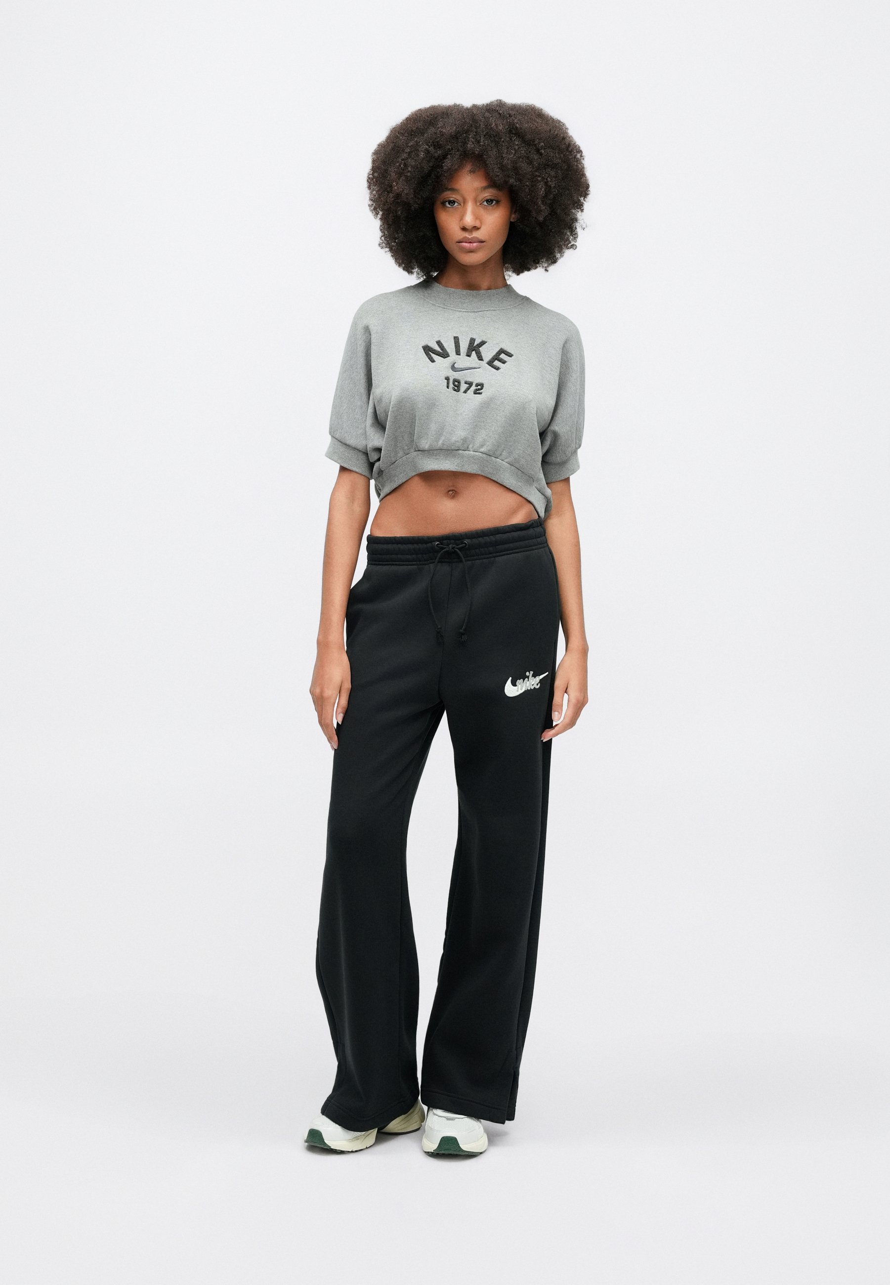 crop top tracksuit nike