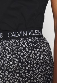 Calvin Klein Jeans Áčková sukně - black