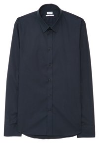 Chemise noire à manches longues avec boutons, col et poignets, étiquette de marque à l'intérieur de la zone du cou.